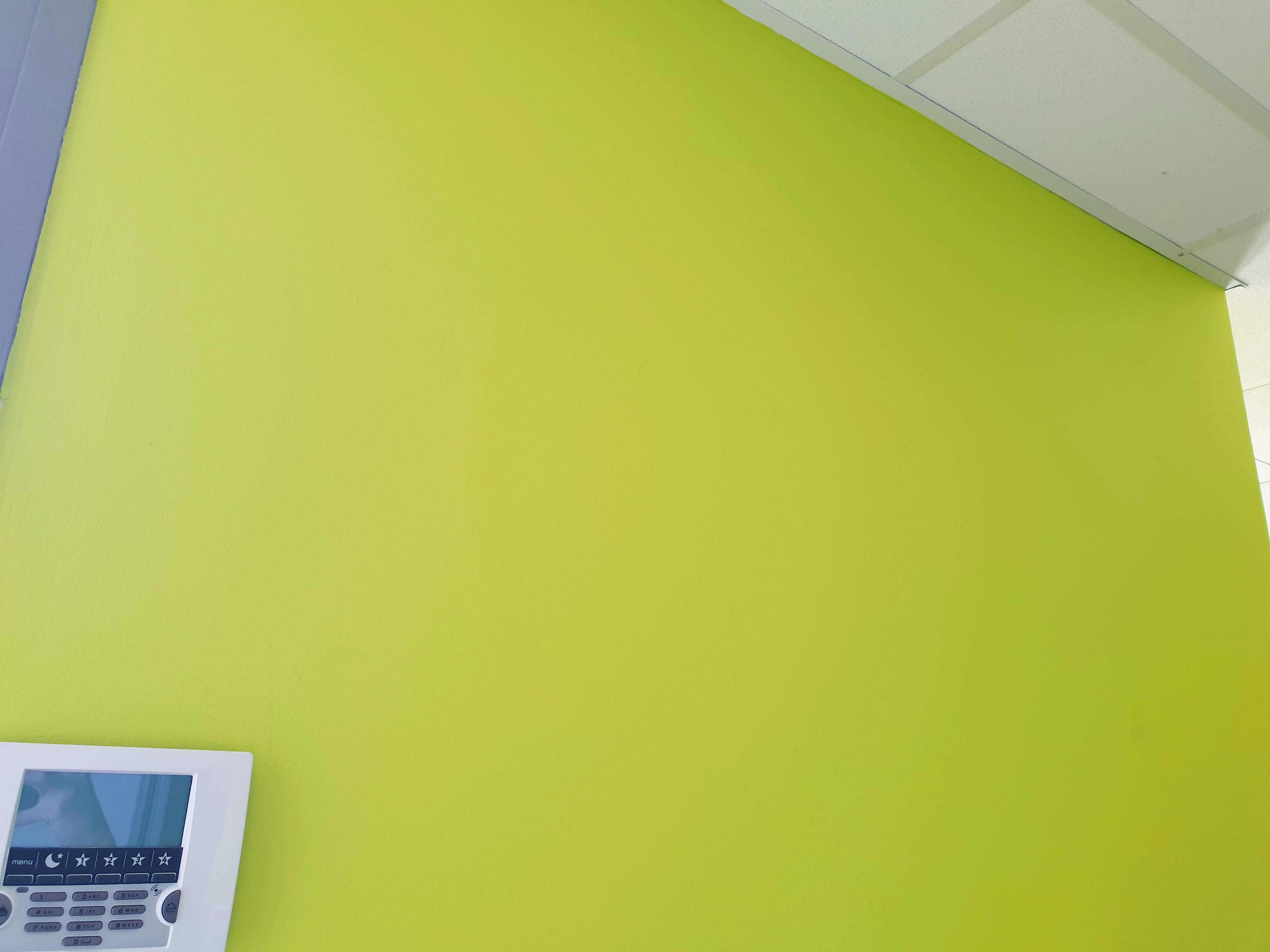 Peinture verte bio et écologique pour une salle de sport par Daniel Henriet votre artisan peintre à Besançon